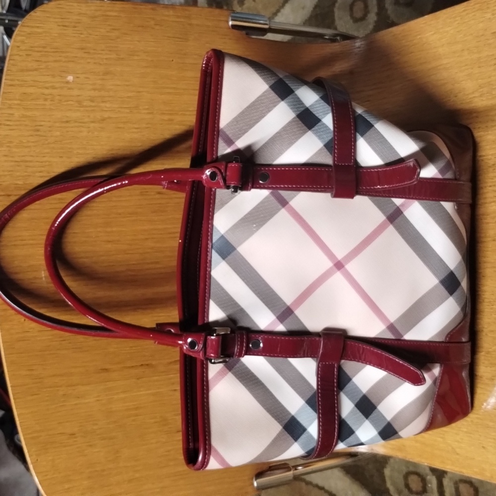 Burberry Denham Plaid Tote EUC - Picture 11 of 15